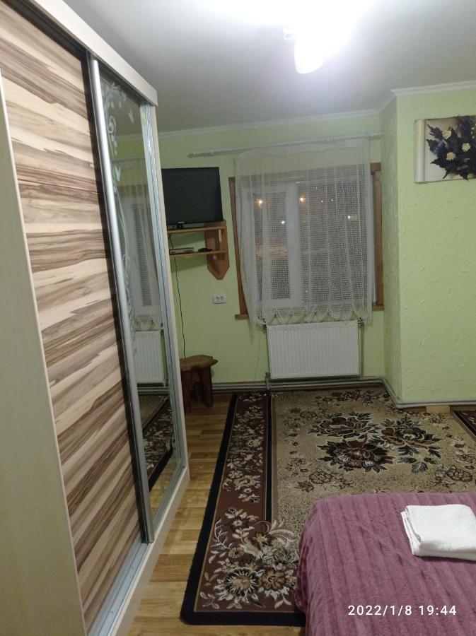 "Різьбярська Садиба" Slavske Dış mekan fotoğraf