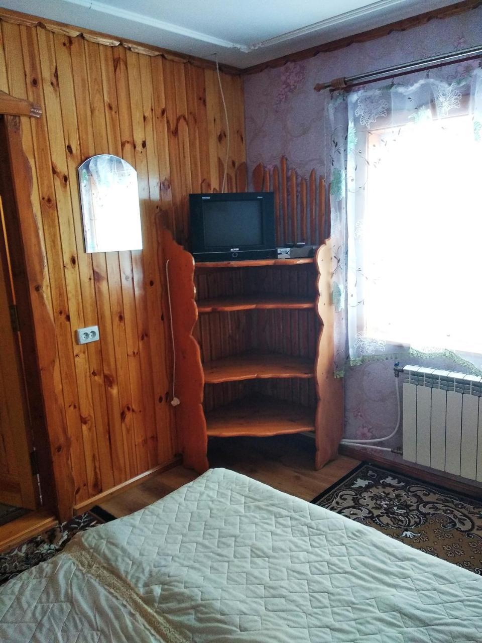 "Різьбярська Садиба" Slavske Dış mekan fotoğraf
