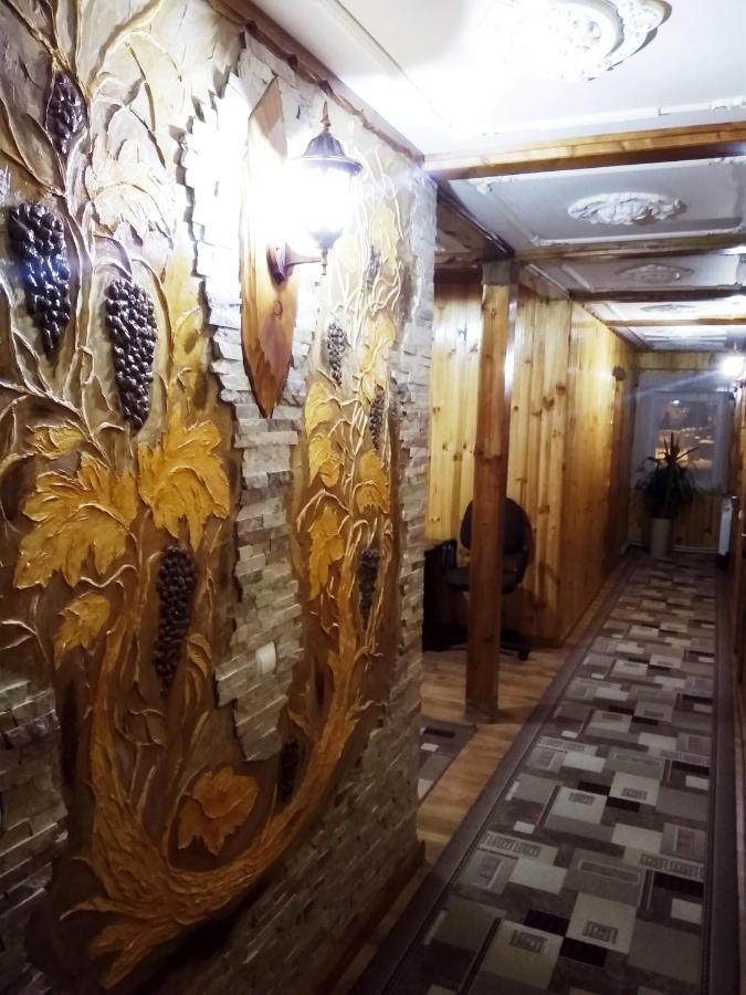 "Різьбярська Садиба" Slavske Dış mekan fotoğraf